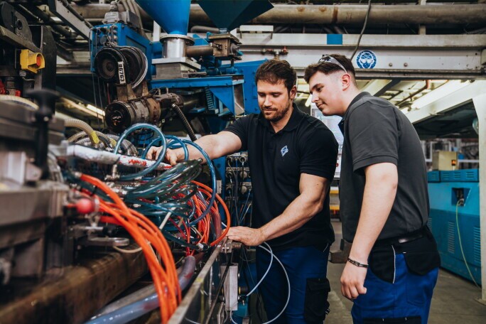 Ausbildung Kunststoff- und Kautschuktechnologe (m/w/d) Fachrichtung Halbzeuge 2027, 1. Bild