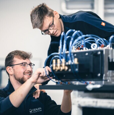 Elektromechanik, 1. image